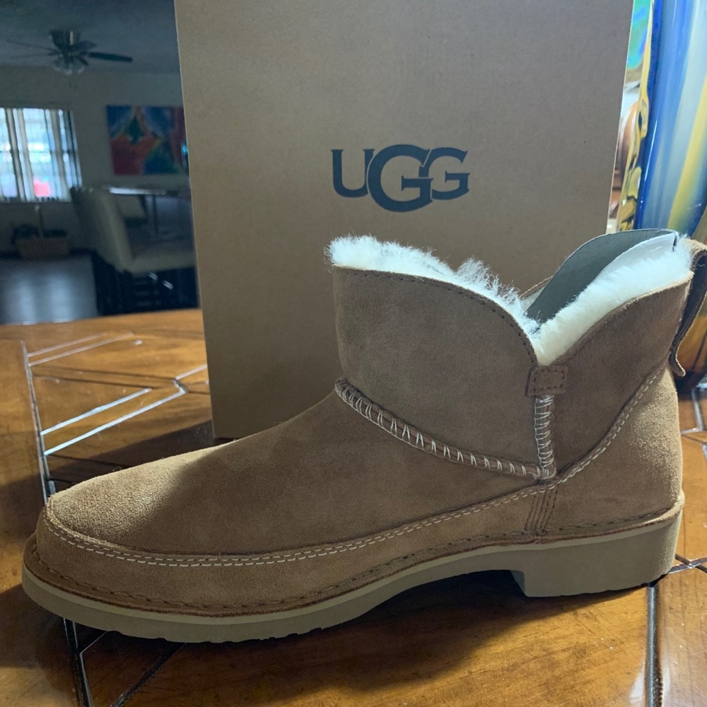Genuine Ugg Melrose Winter Boot